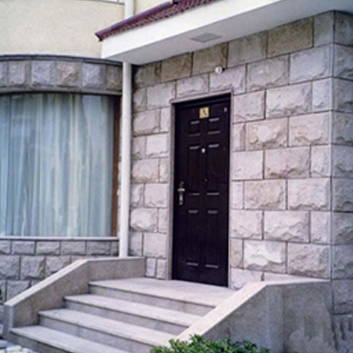 BB贝博西甲官网登录:黄石这一双向8车道最新开展！有你关怀的人行道、路灯、供电迁改